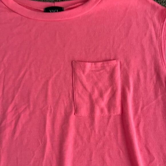 Womens oversized tank top. Neon pink. Vici size small. Pocket tank. - Picture 2 of 4